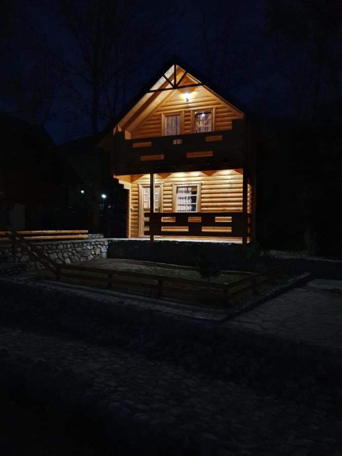 Vodopad Lisine Bed and Breakfast Strmosten Exteriör bild