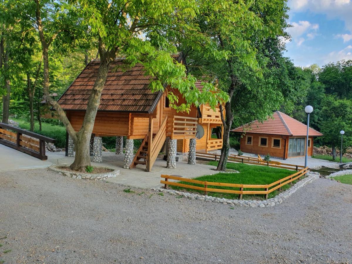 Vodopad Lisine Bed and Breakfast Strmosten Exteriör bild