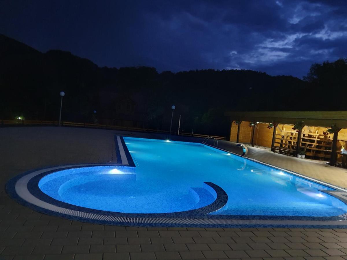 Vodopad Lisine Bed and Breakfast Strmosten Exteriör bild