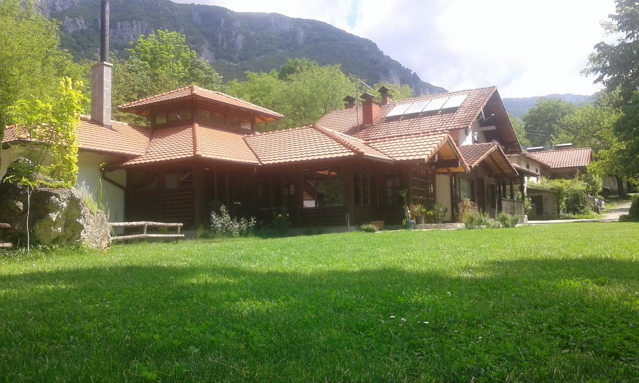 Vodopad Lisine Bed and Breakfast Strmosten Exteriör bild