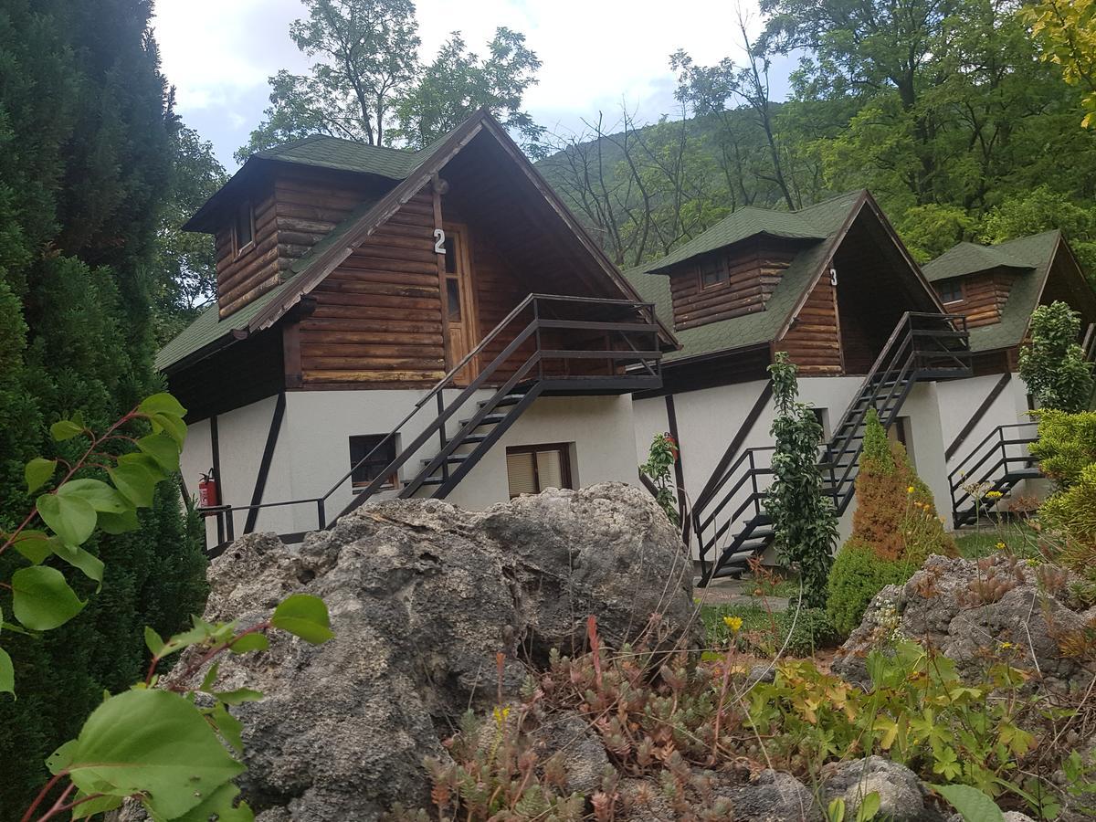 Vodopad Lisine Bed and Breakfast Strmosten Exteriör bild