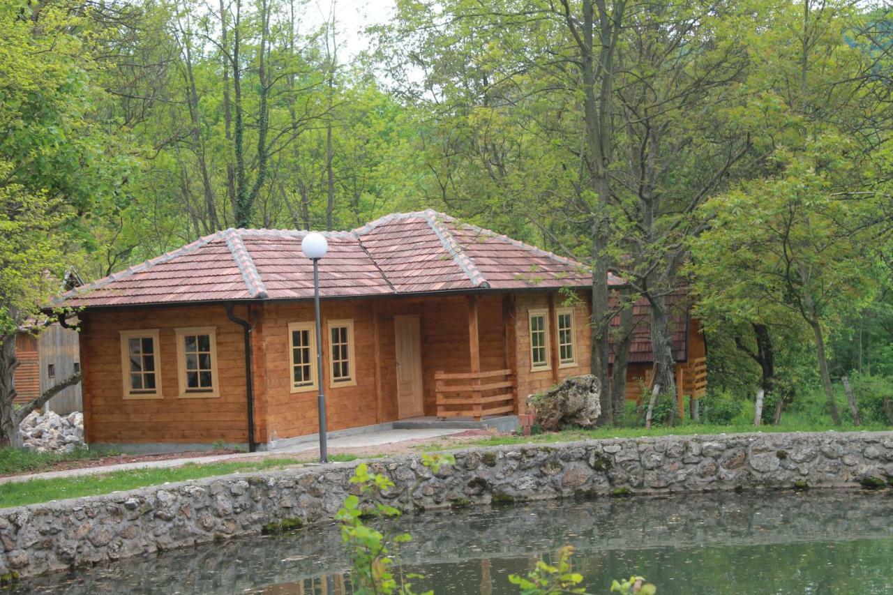 Vodopad Lisine Bed and Breakfast Strmosten Exteriör bild